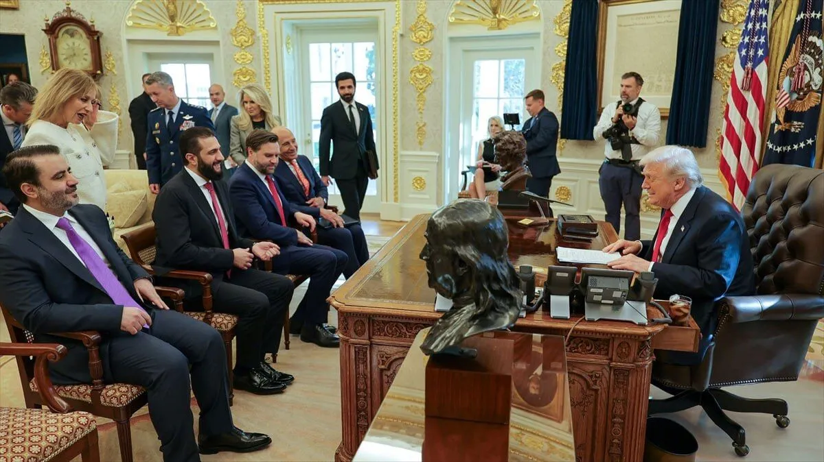 “Ademi merkeziyetçilikten kaçınması zor olacak” — Le Figaro: ABD desantralizasyonu gündemine almış durumda görseli
