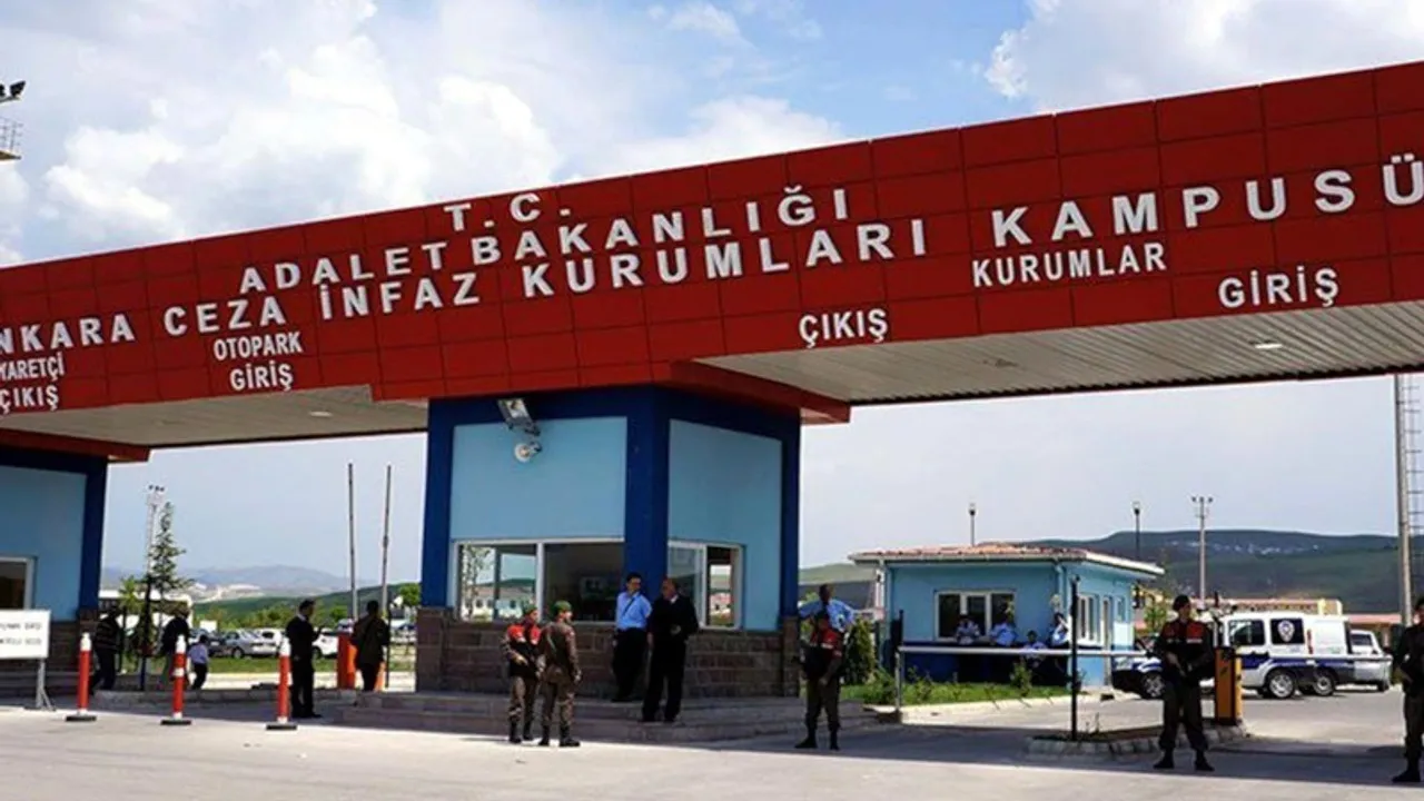Eş Genel Başkanlar siyasetçilerle görüştü