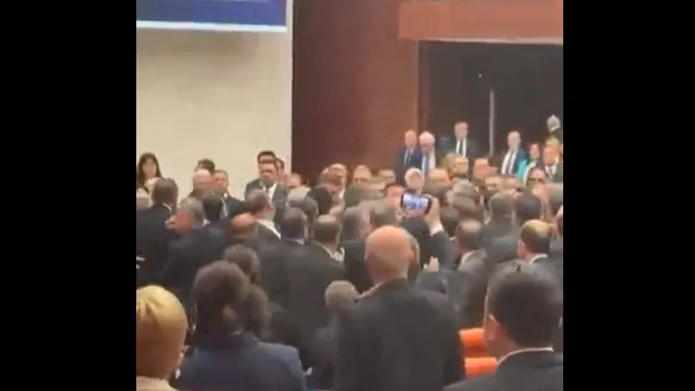 Bütçe teklifi kabul edildi