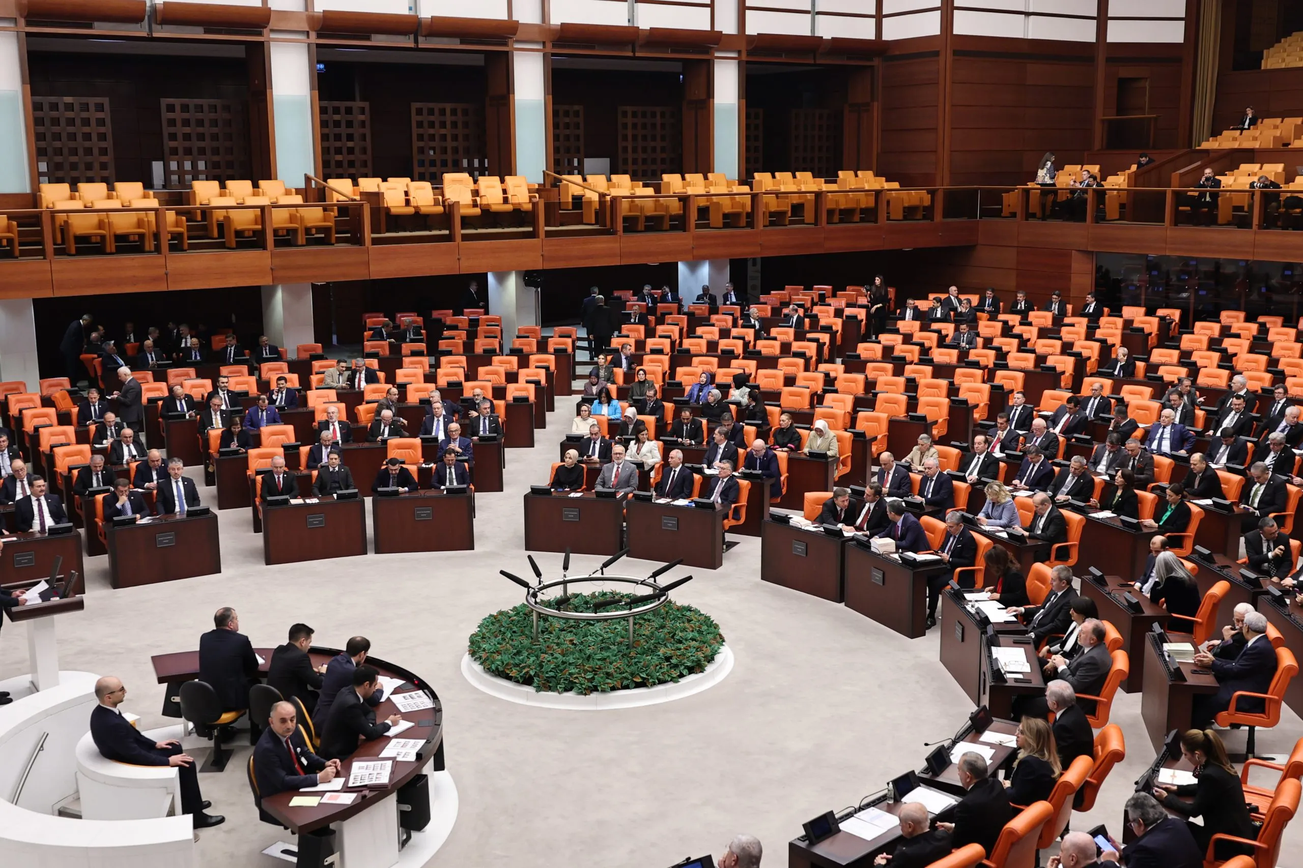 Genel Kurul’da itiraz ve tepkiler vardı