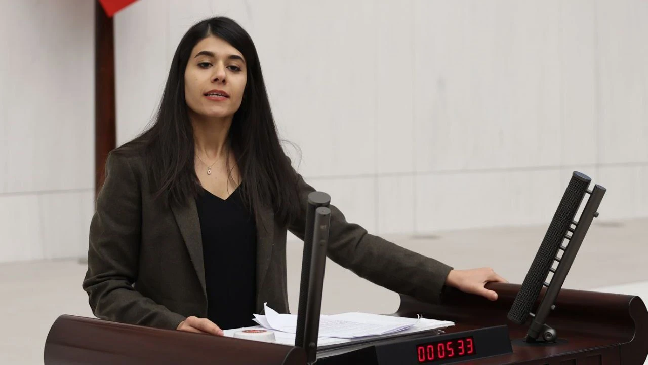 “Gençler rica etti, onlara ayırdığınız 3 TL, 2’si de sizin olsun”