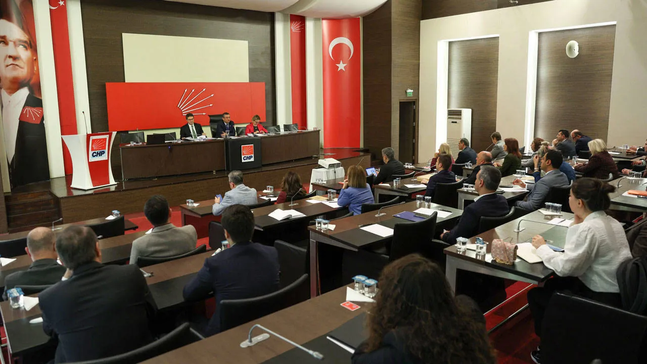 Kurultaydan sonraki ilk PM toplantısı