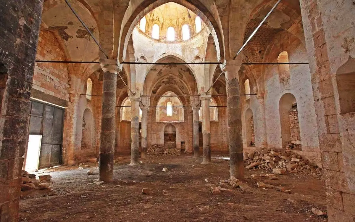 Germuş Kilisesi’nde tahribat