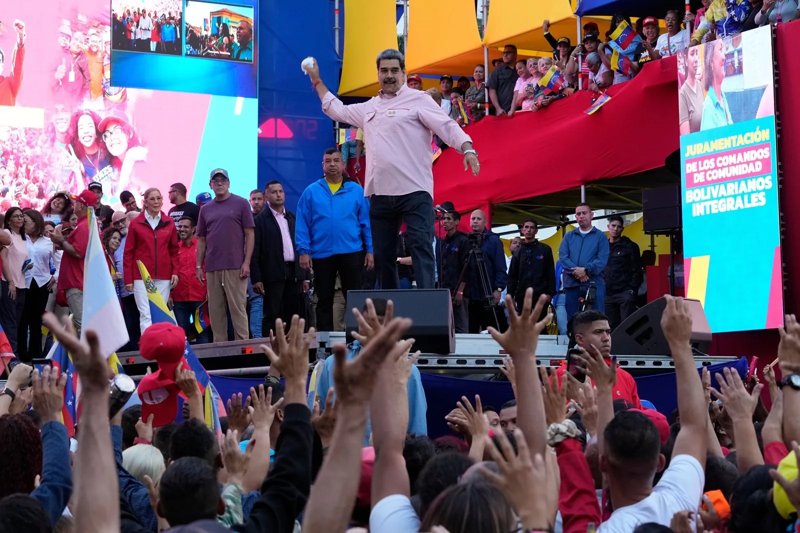 Maduro’dan ABD’ye şartlı “barış” çağrısı