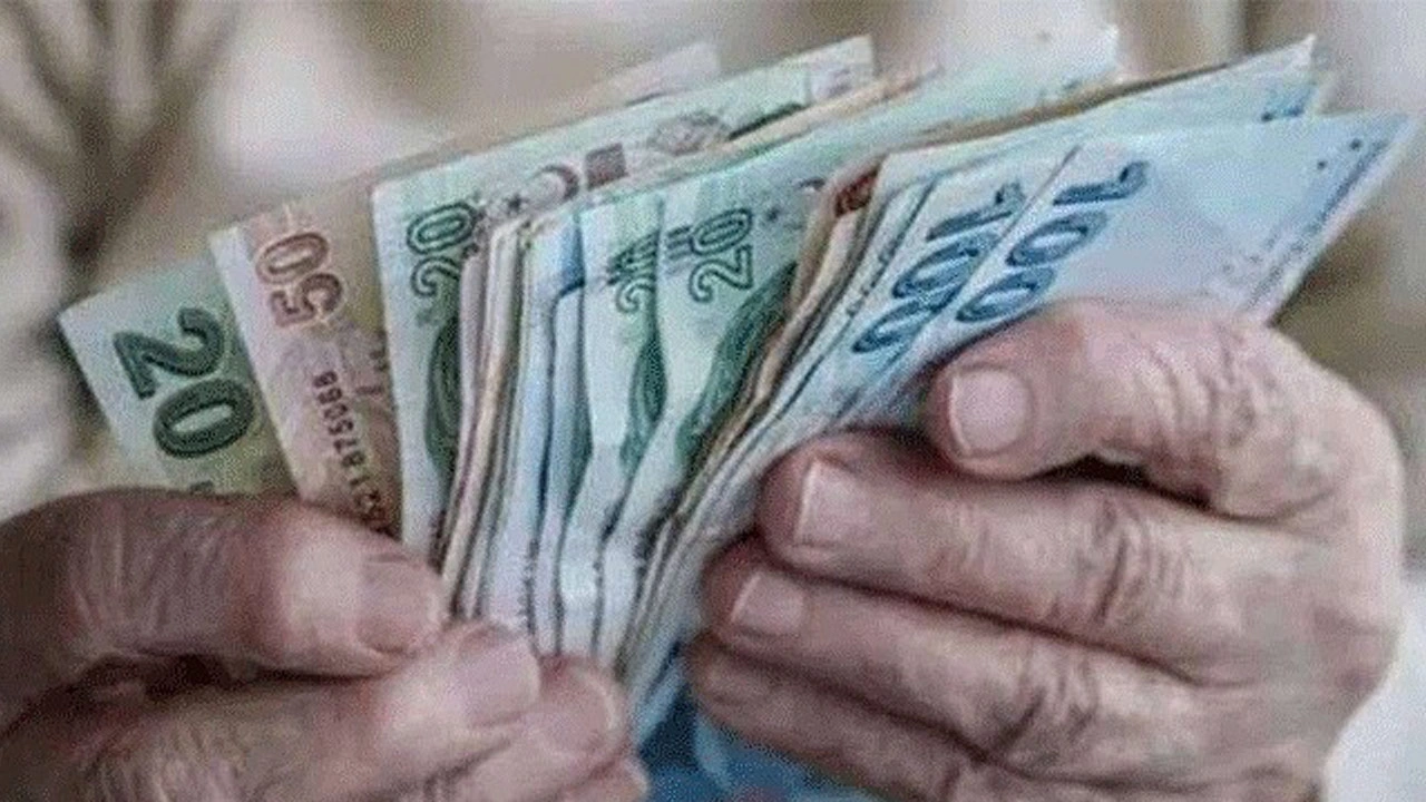 Açlık sınırının altında