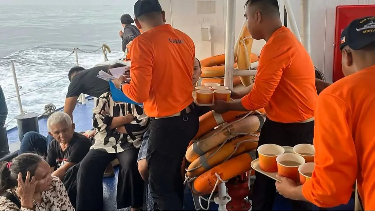 Filipinler’de yolcu feribotu battı