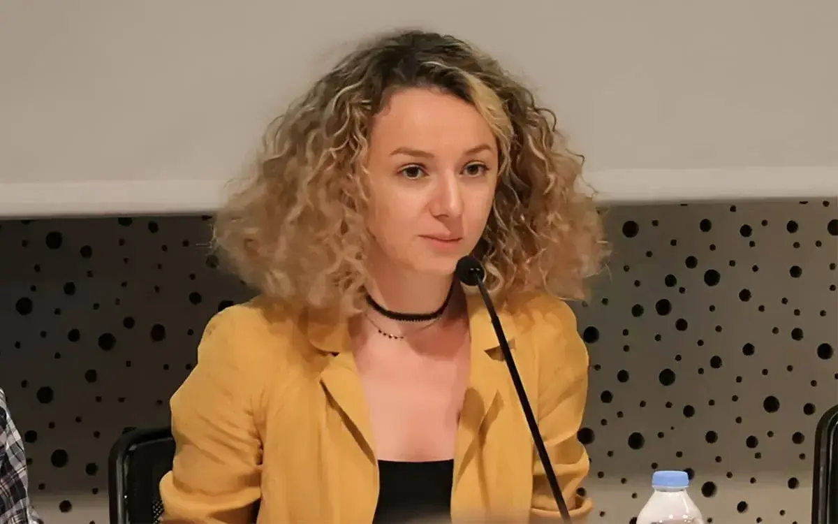 Akademisyen Aslı Aydemir hakim karşısına çıktı l