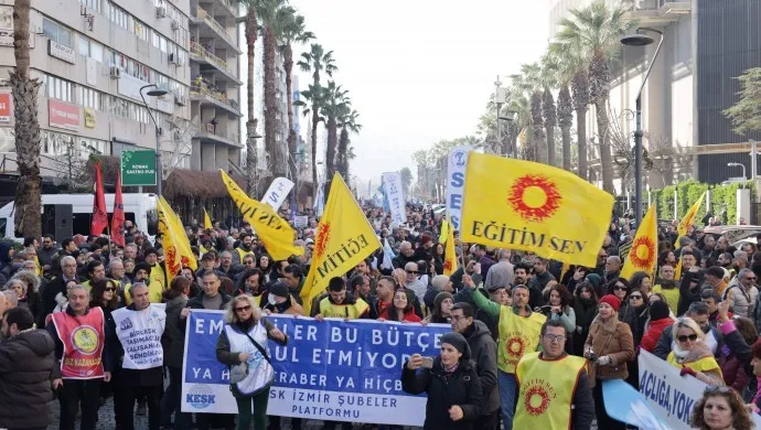 KESK üyeleri ülke genelinde iş bıraktı l