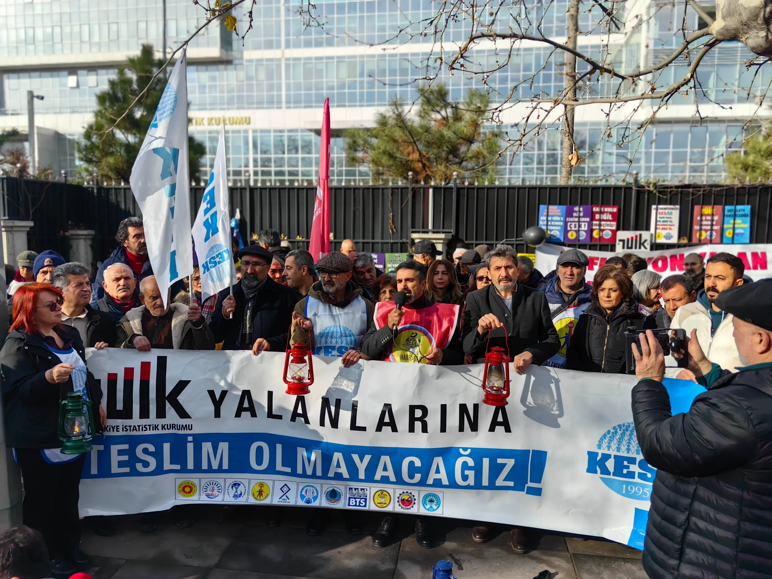 “TÜİK’in enflasyon rakamları gerçeği yansıtmıyor”