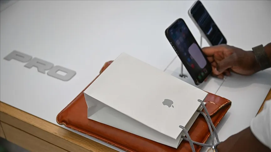 iPhone ve iPad satışları arttı