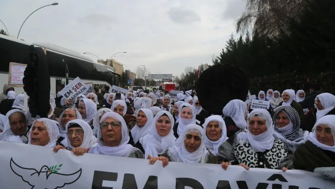 Bakanlık önünden Fidan’ın istifasını istediler