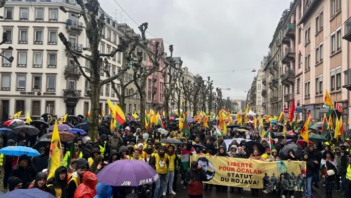 “Öcalan’a özgürlük, Rojava’ya statü” çağrısı