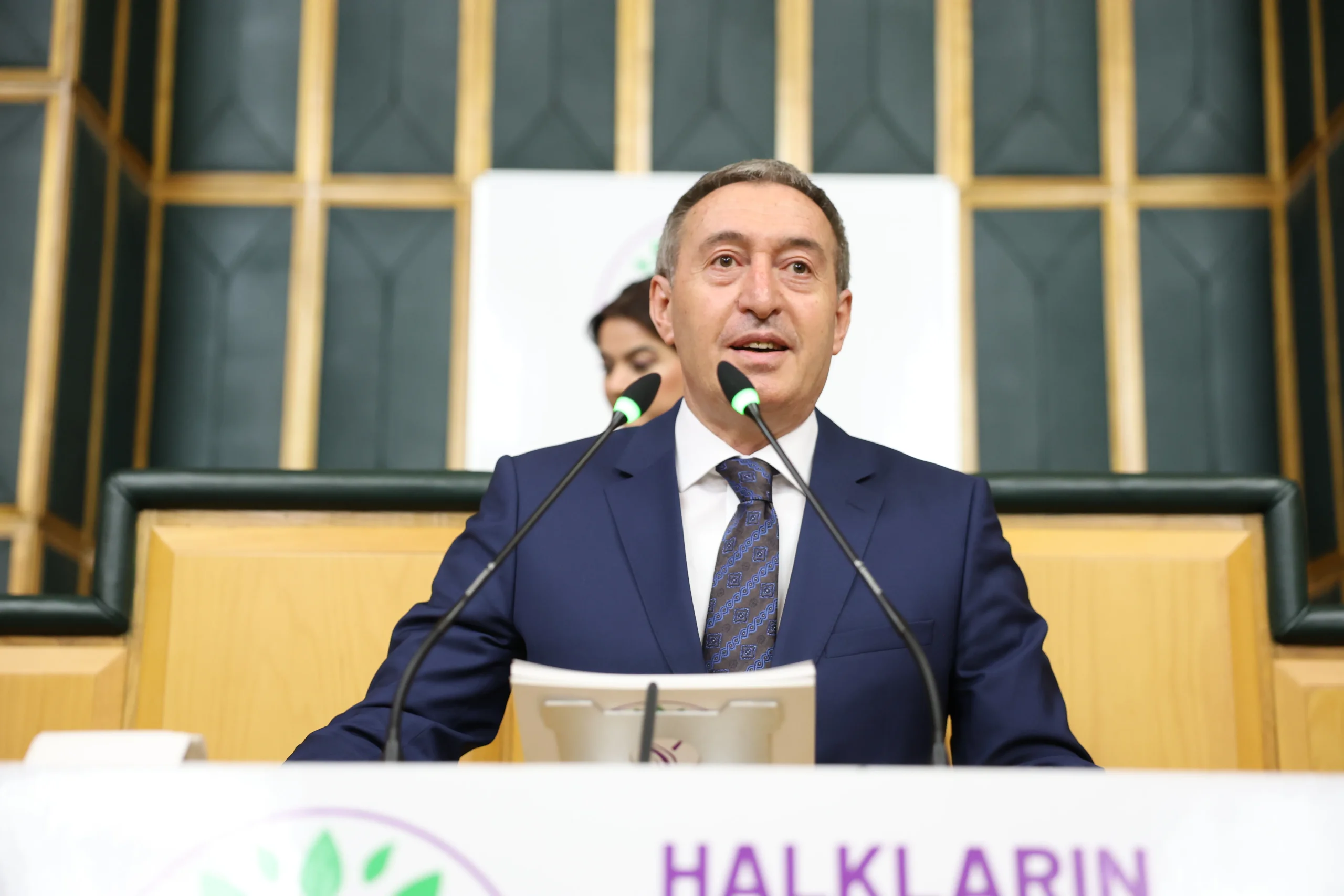 “Kürtlerin statüsü birleşik Suriye’nin teminatıdır”