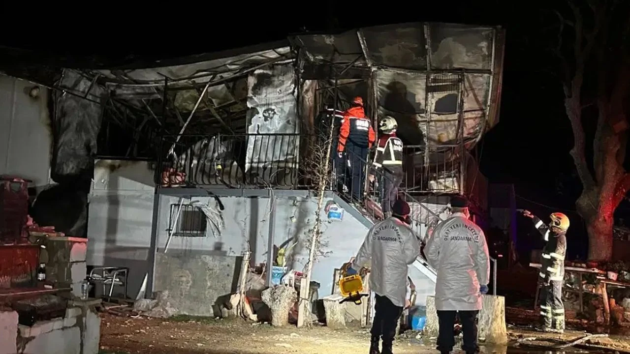 Prefabrik evde yangın