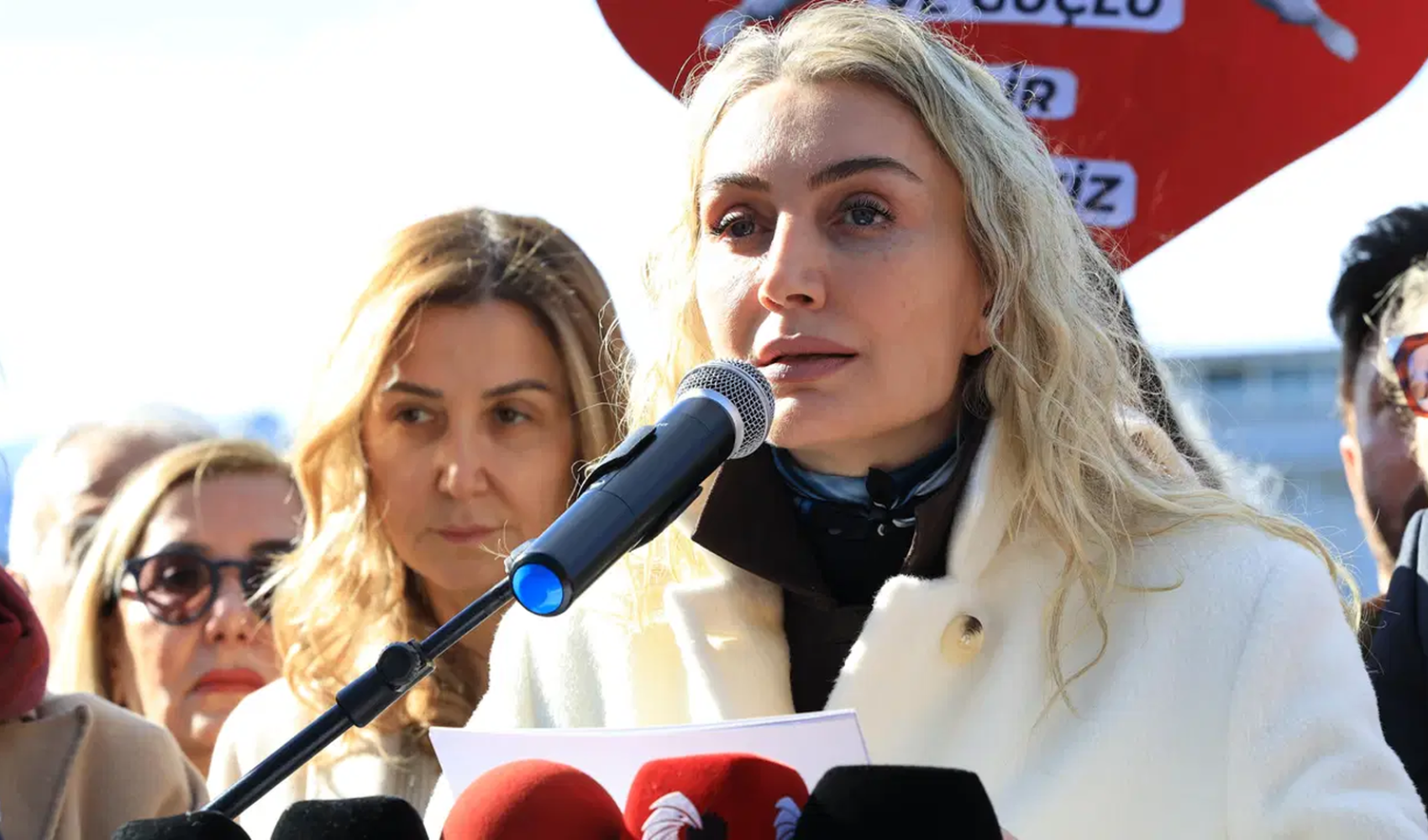 Dilek İmamoğlu’ndan siyasi partilere İBB davası çağrısı l