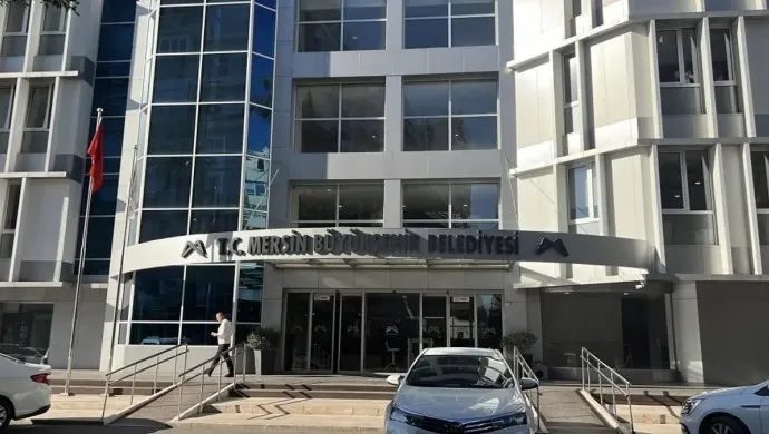 Çok sayıda kişi gözaltına alındı l