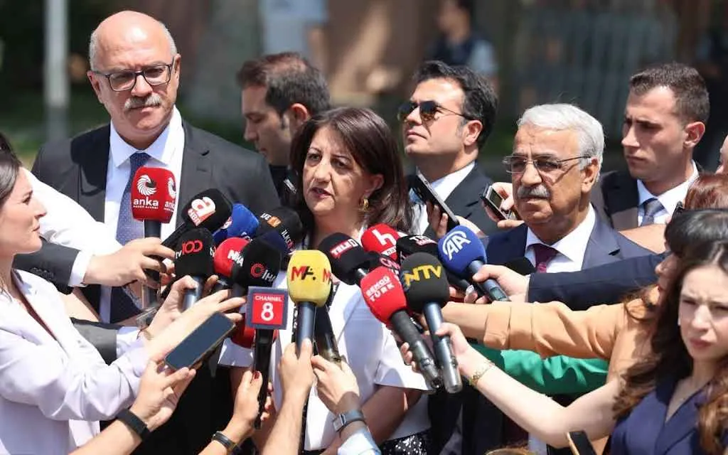 İmralı Heyeti, AKP ile görüştü: