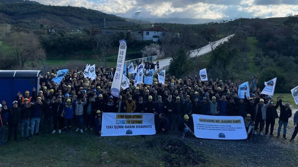Polyak’ta direnen işçiler kendini madene kilitledi l