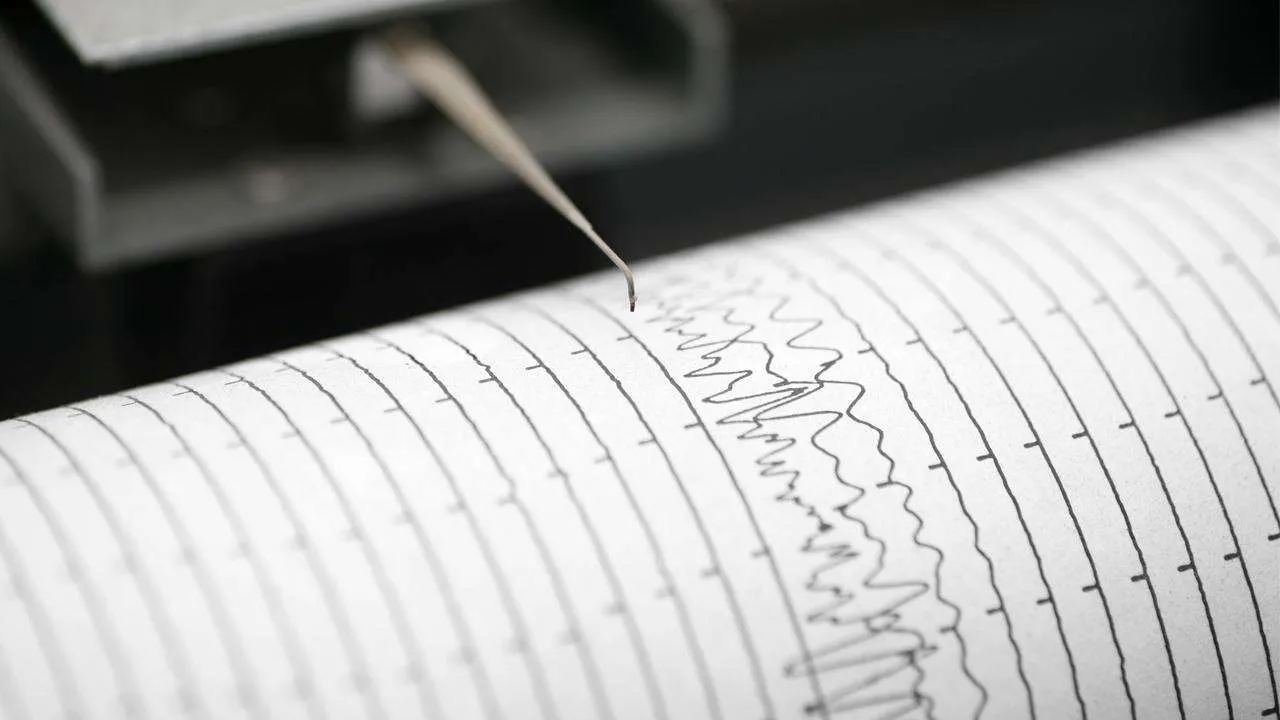 Japonya açıklarında 7.4 büyüklüğünde deprem