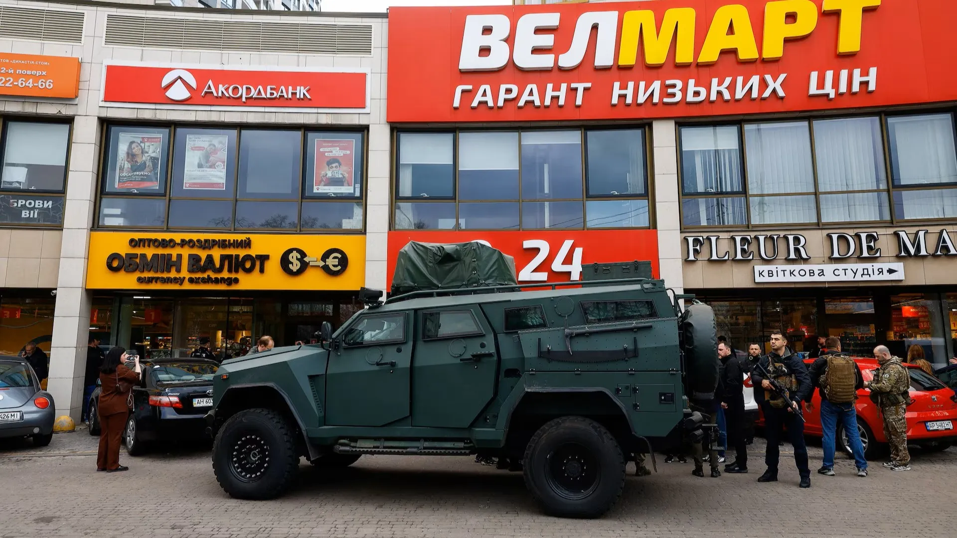 Kiev’de süpermarkette silahlı saldırı
