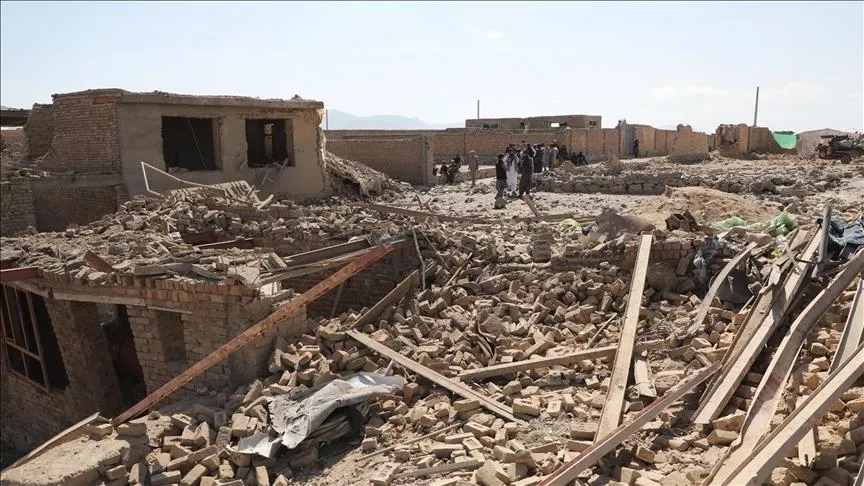 Pakistan ve Afganistan barış masasında