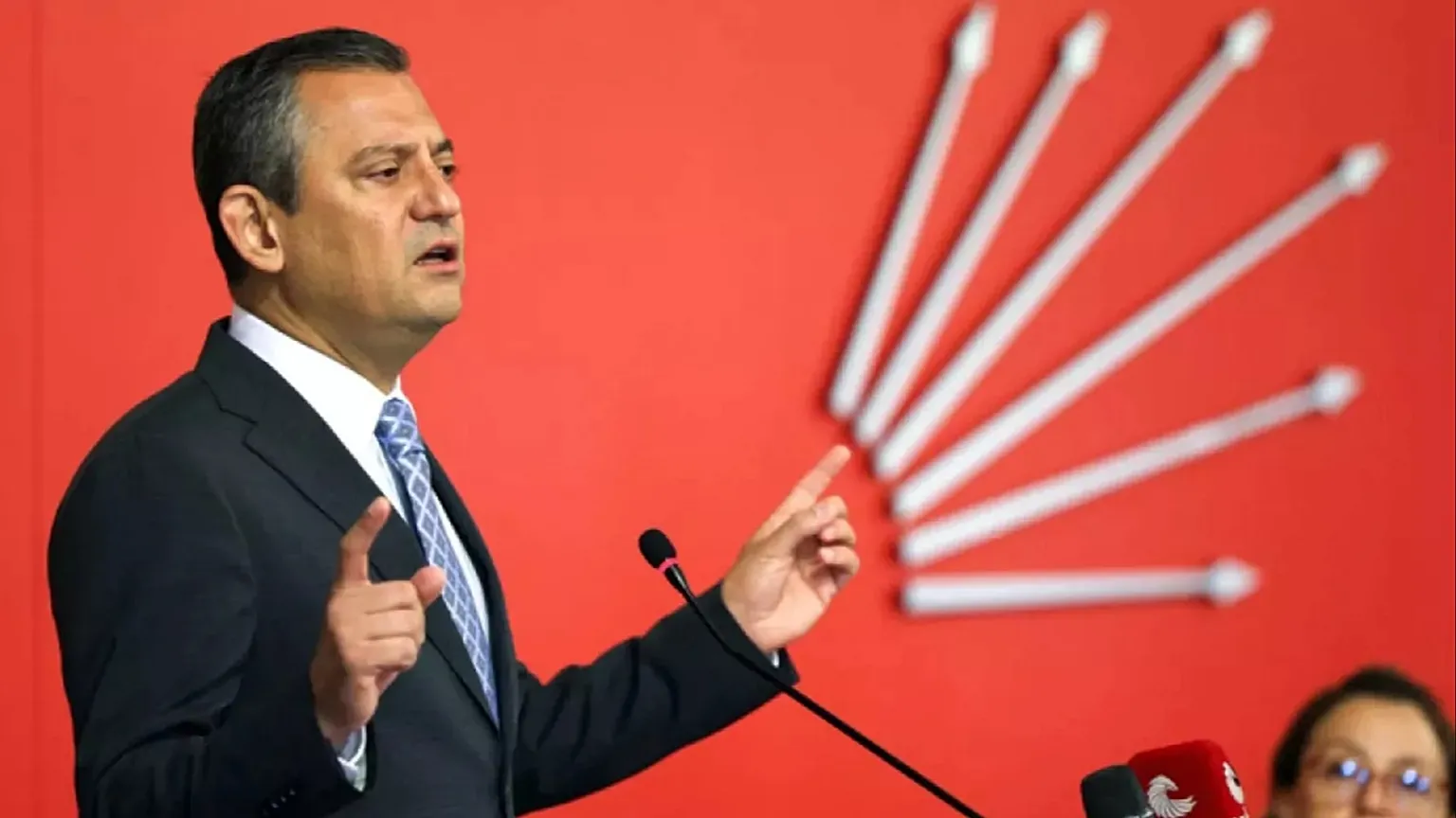 ‘Sandığı koy görelim’