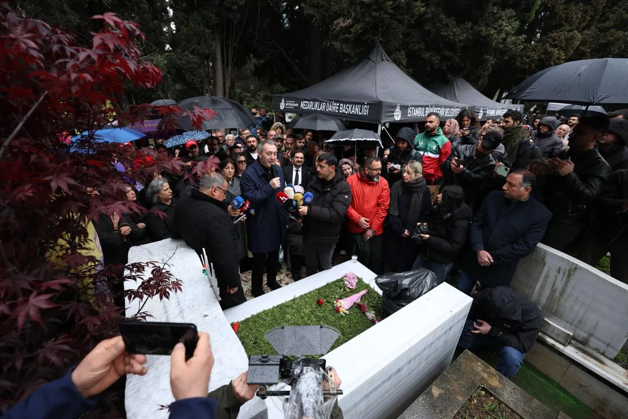 ‘Sözü söz eden, barışı barış edendi’