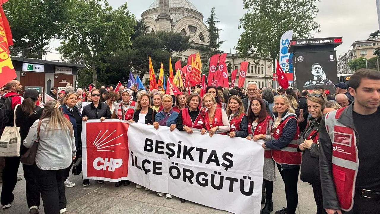 Yürüyüşler başladı