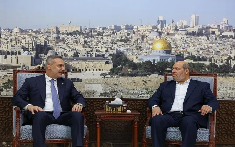 Hamas ve Katar yetkilileriyle görüştü