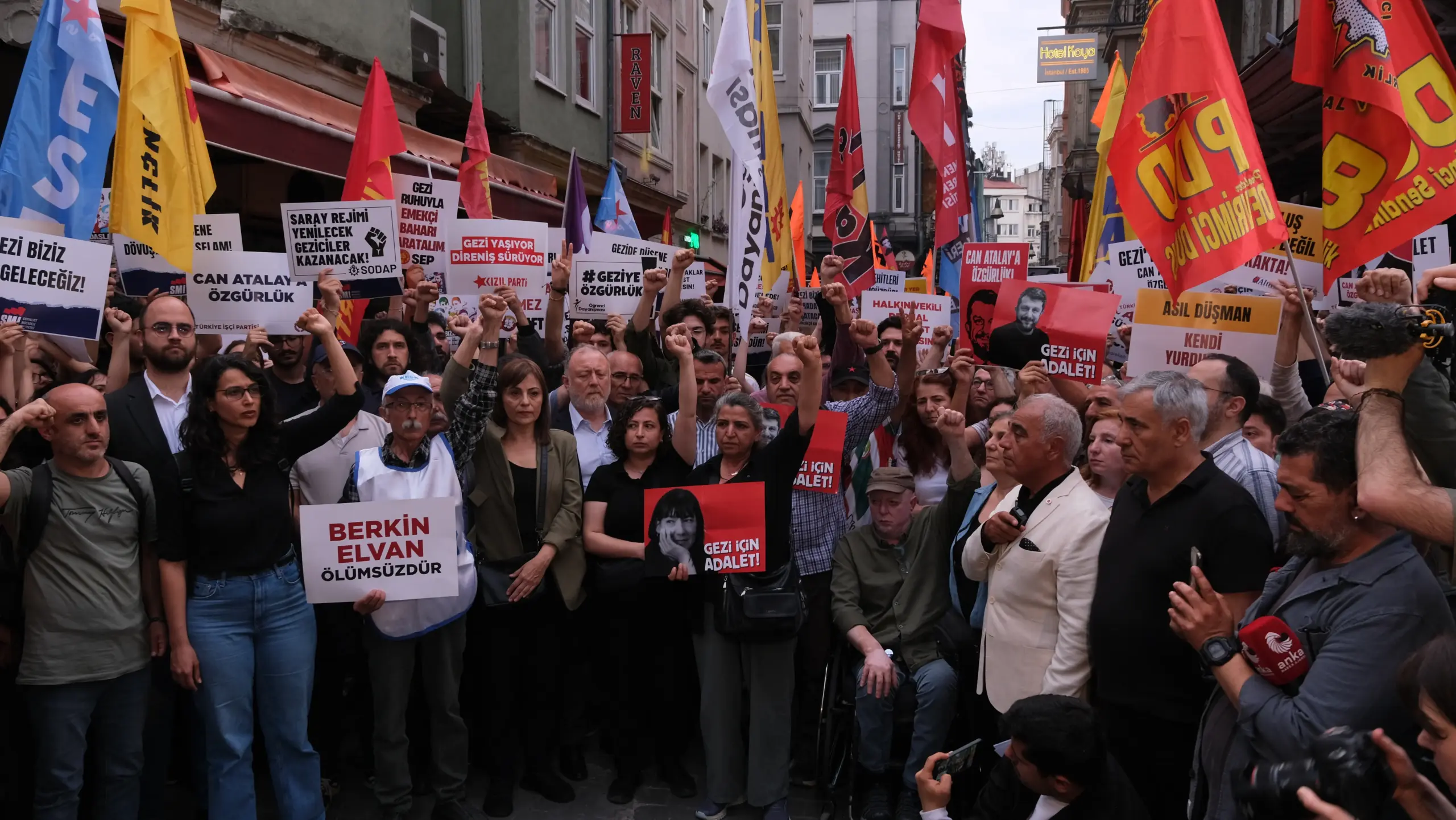 Gezi’nin yıldönümünde Taksim ablukada