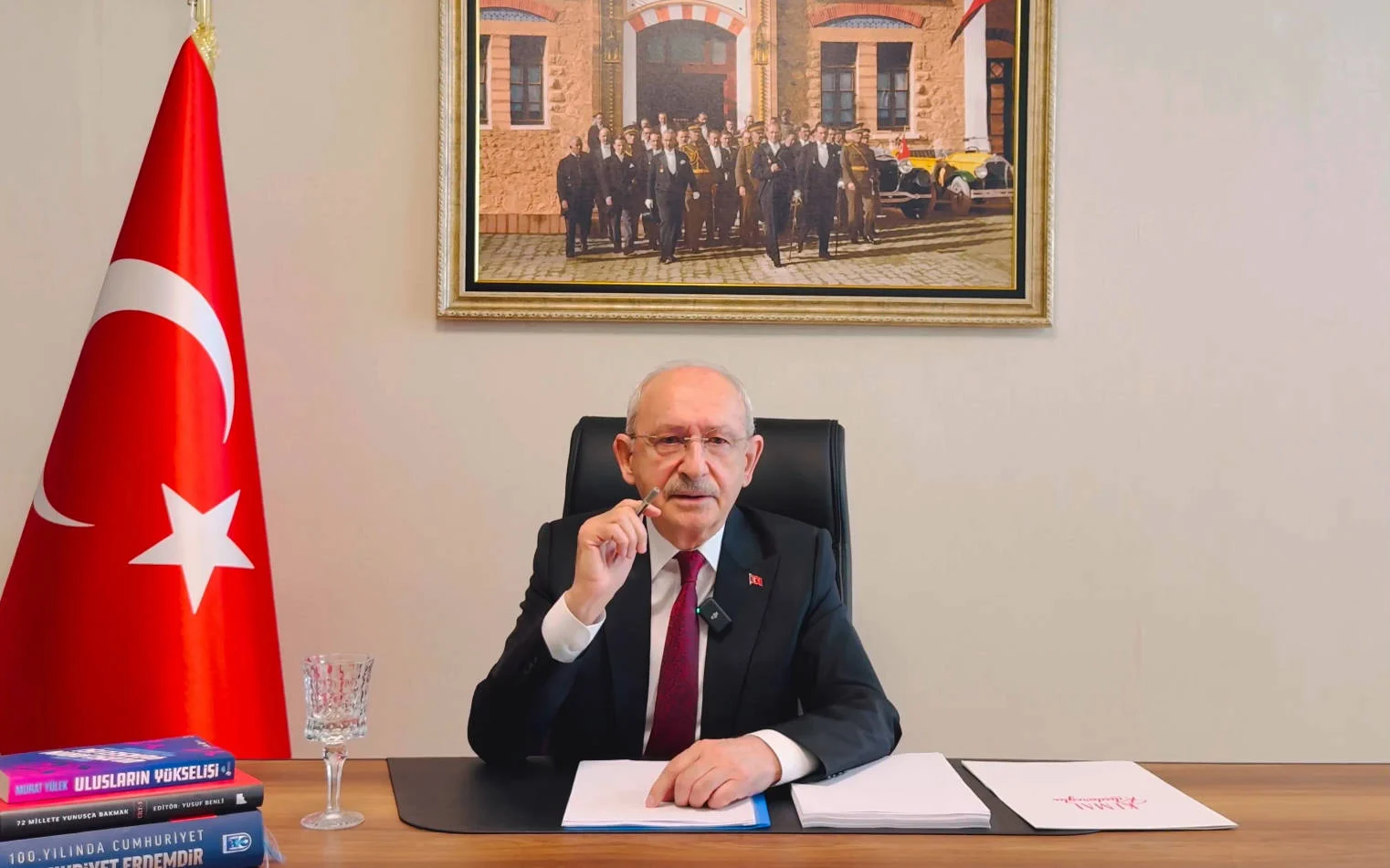 13 kişi gözaltına alındı