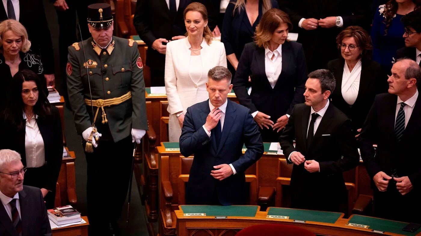 16 yıllık Orban iktidarını bitirdi