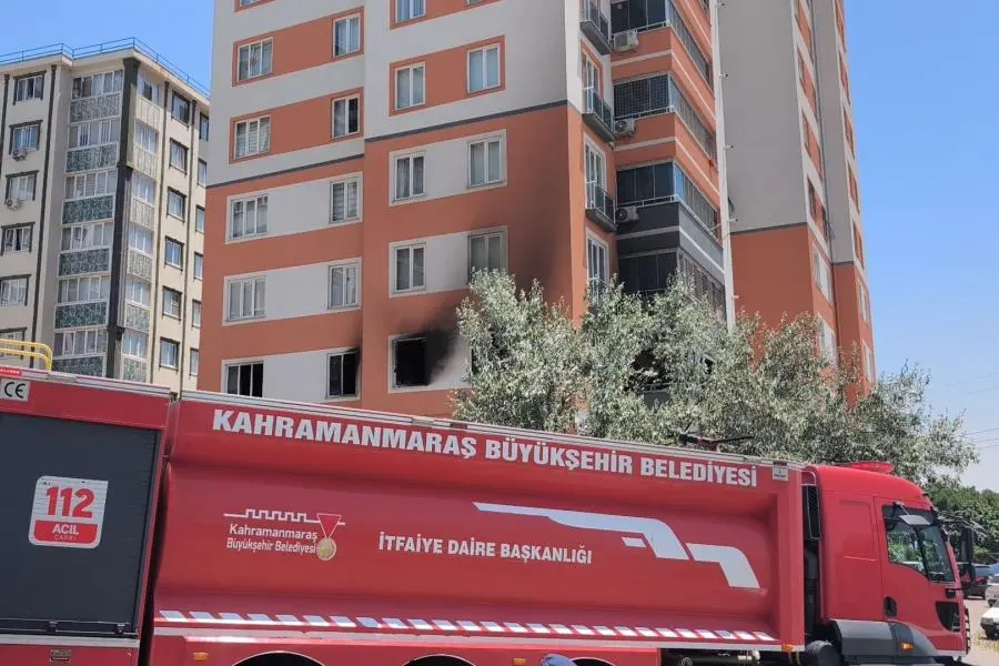 Maraş’ta apartmanda yangın: