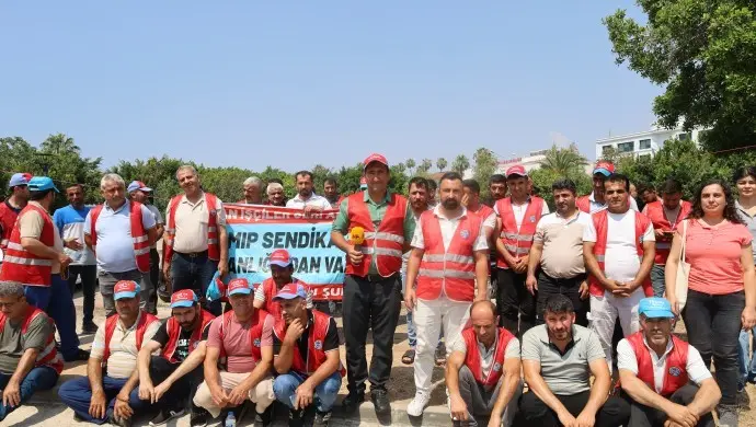 690x390cc-mrs-23-06-2026-mersin-liman-isciler-eylem-274-gun4