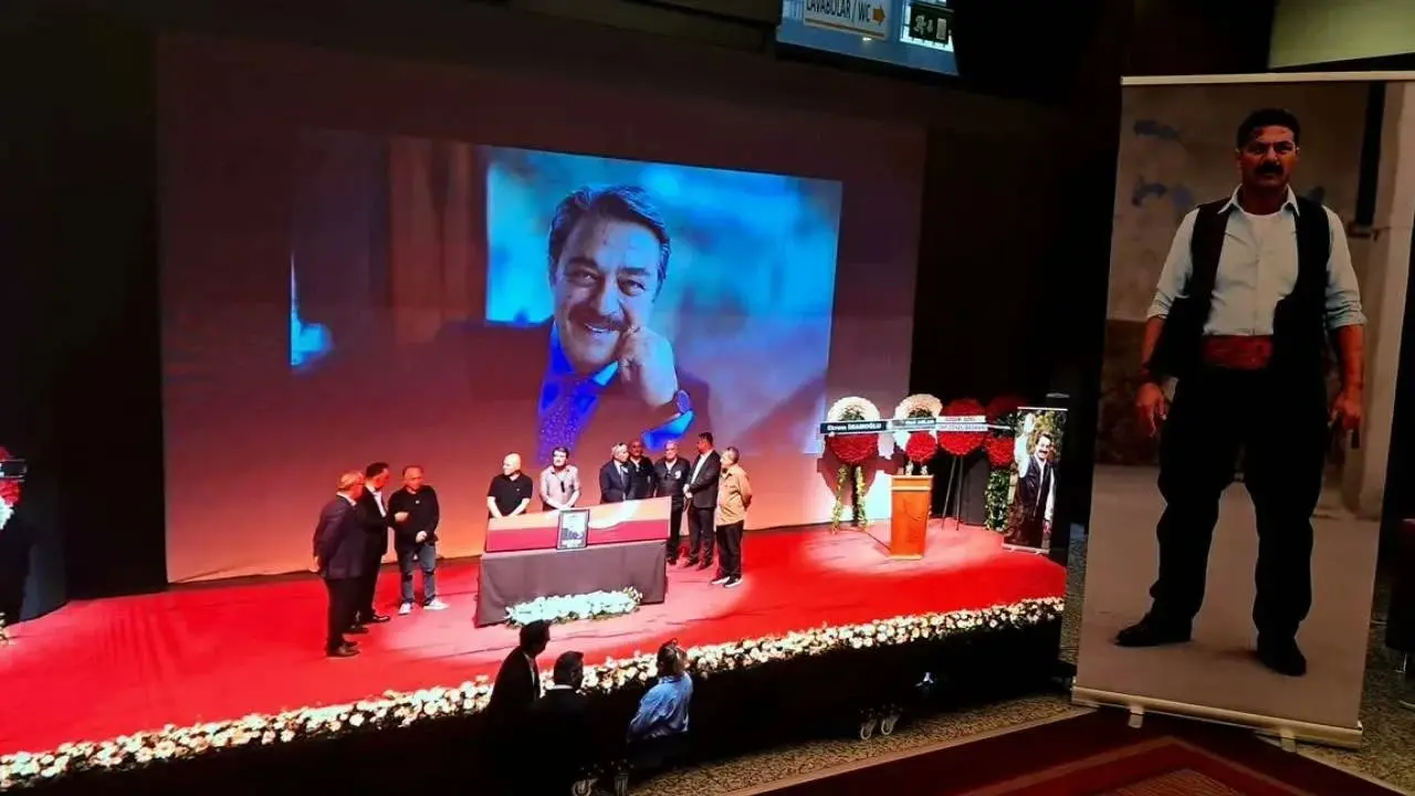 Usta oyuncu Kadir İnanır’a veda
