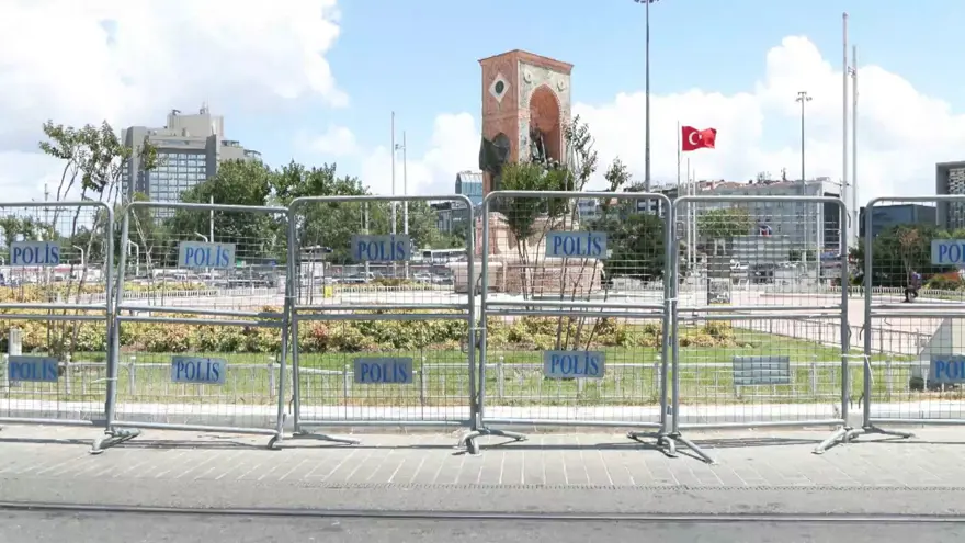 Metro istasyonu ve yollar kapatılıyor