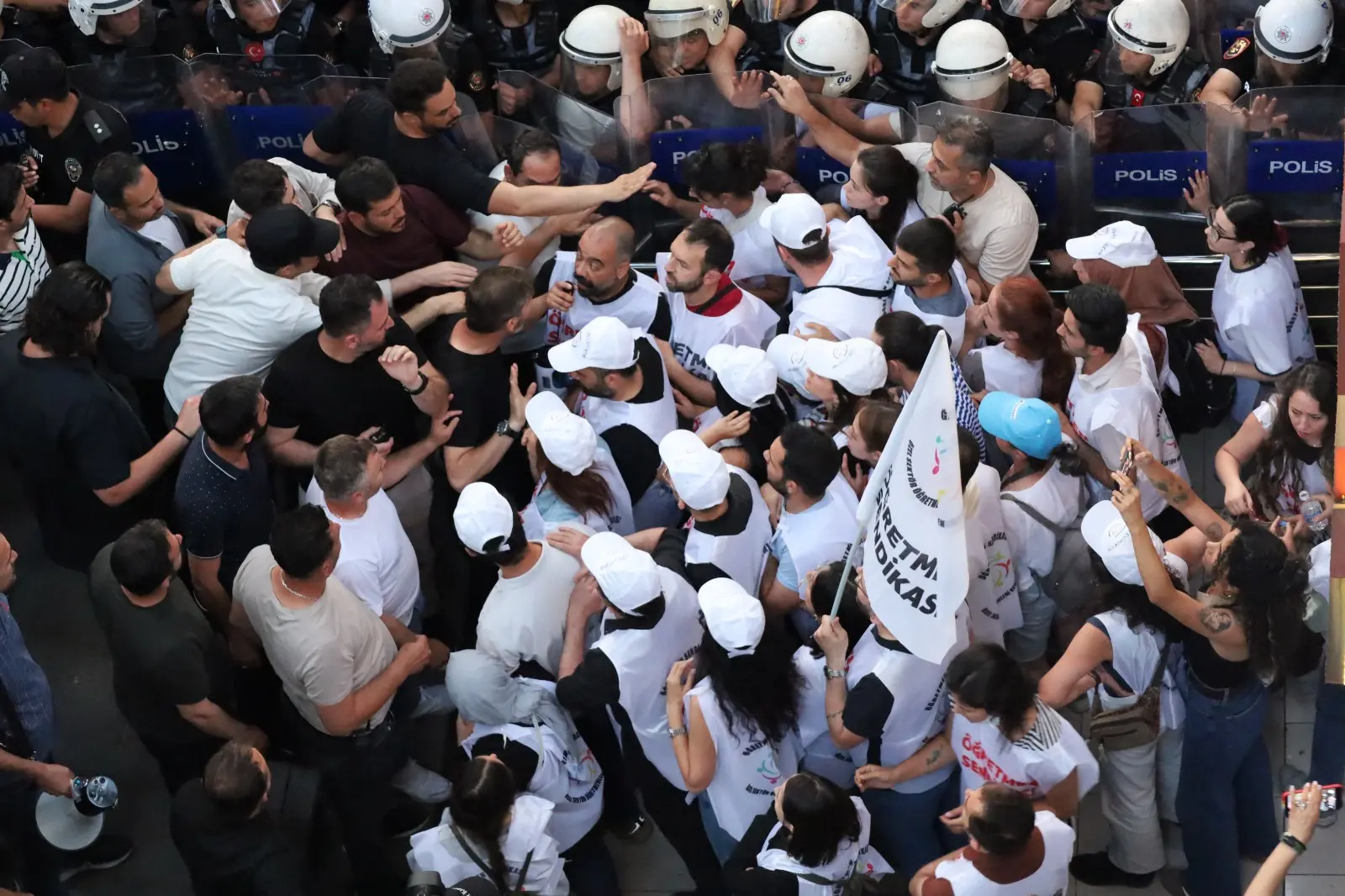 Açlık grevinde bir hafta geride kaldı