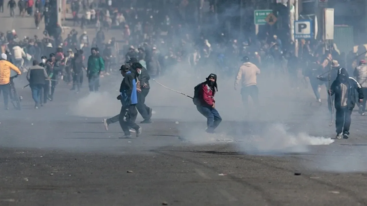 Hükümet karşıtı protestolar 50’inci gününde