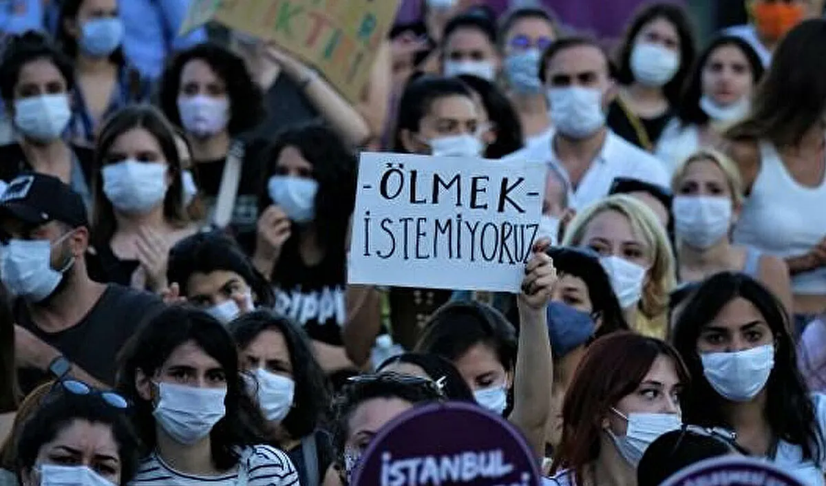 kadin-adana.jpg