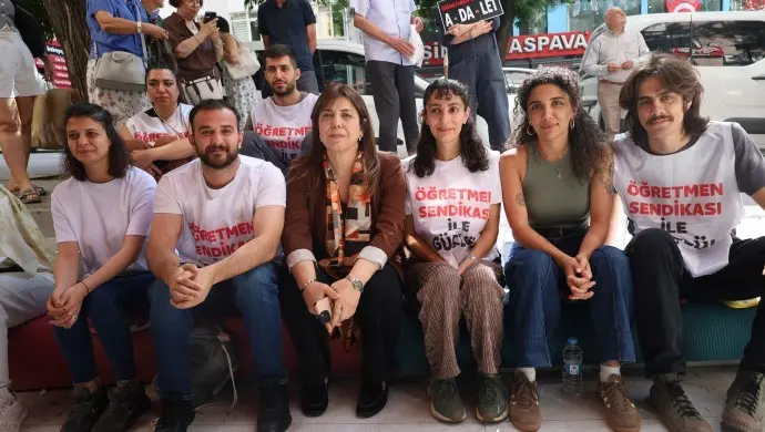 DEM Parti ve CHP’den ziyaret