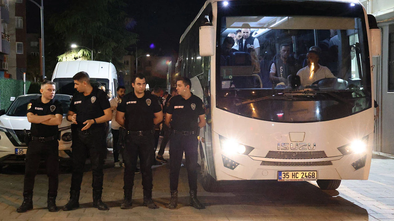 Seferihisar Belediyesi operasyonu: