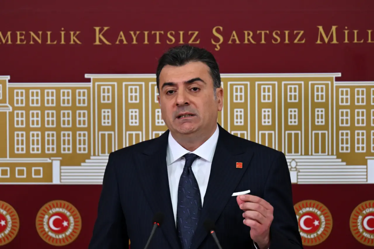 Zeynel Emre’den ‘yeni parti’ sorusuna yanıt: