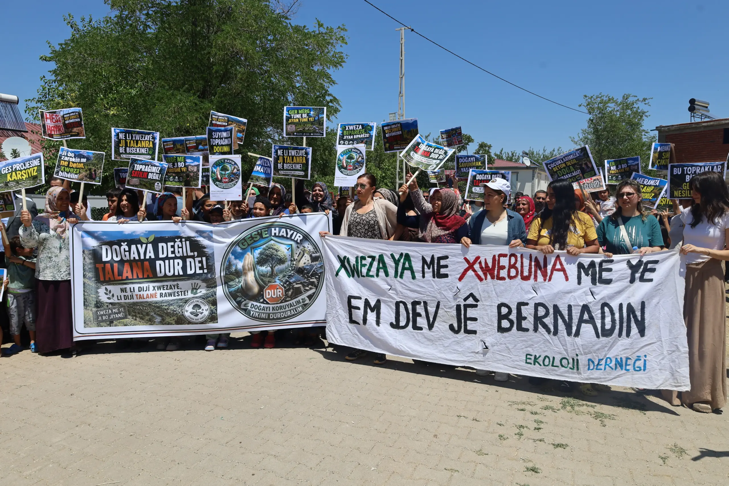 amd-12-07-2026-male-sala-ges-yuruyus-protesto_6_3