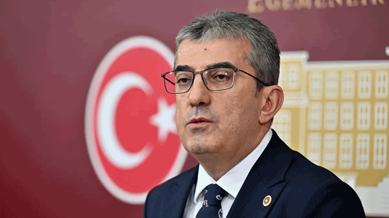 ‘200’ün üzerinde belediye başkanı Yeni Parti’ye katılıyor’
