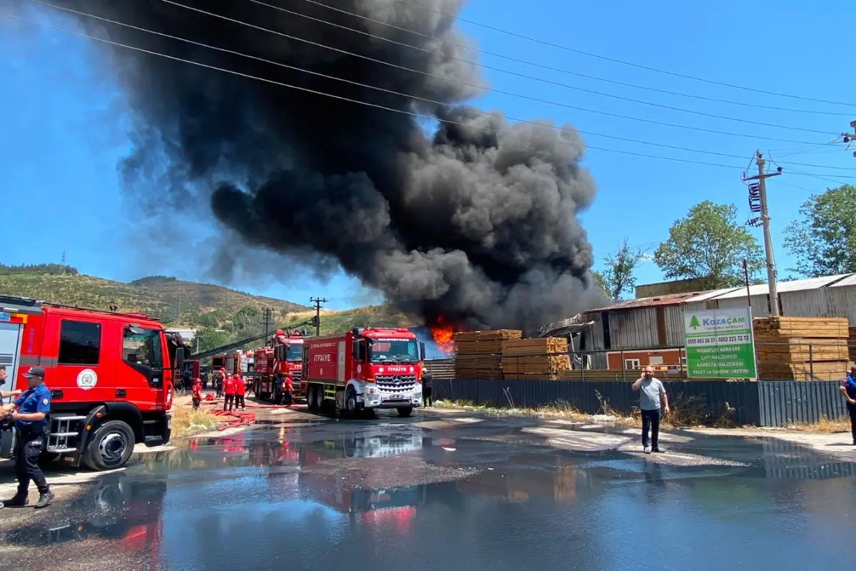 kocaeli-fabrika-yangin