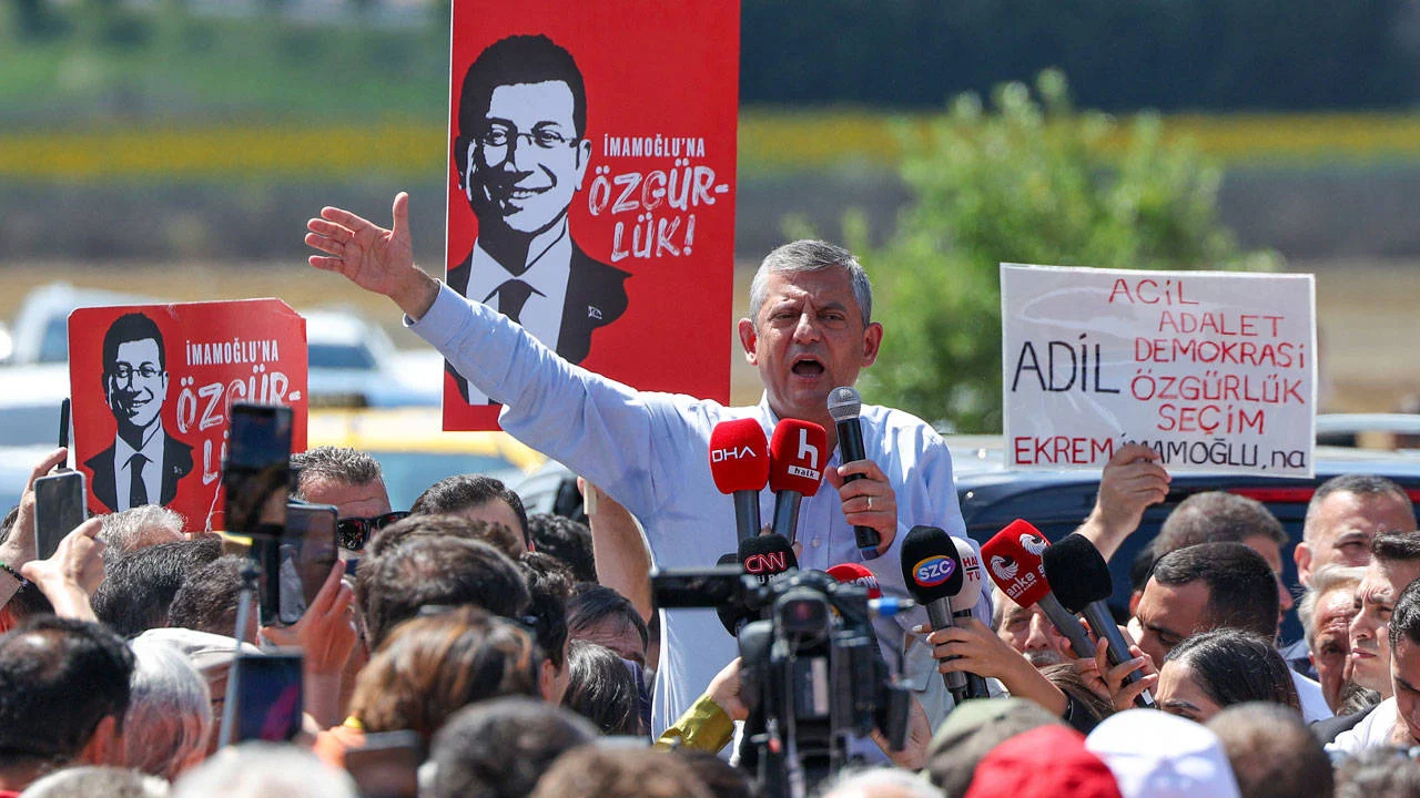 Özel’in yol haritası — 'Yeni Parti' için kuruluş dilekçesi verilecek: 'Tarih belli oldu' görseli