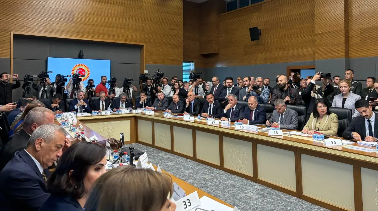 Çerçeve yasa Adalet Komisyonu’nda görüşülüyor