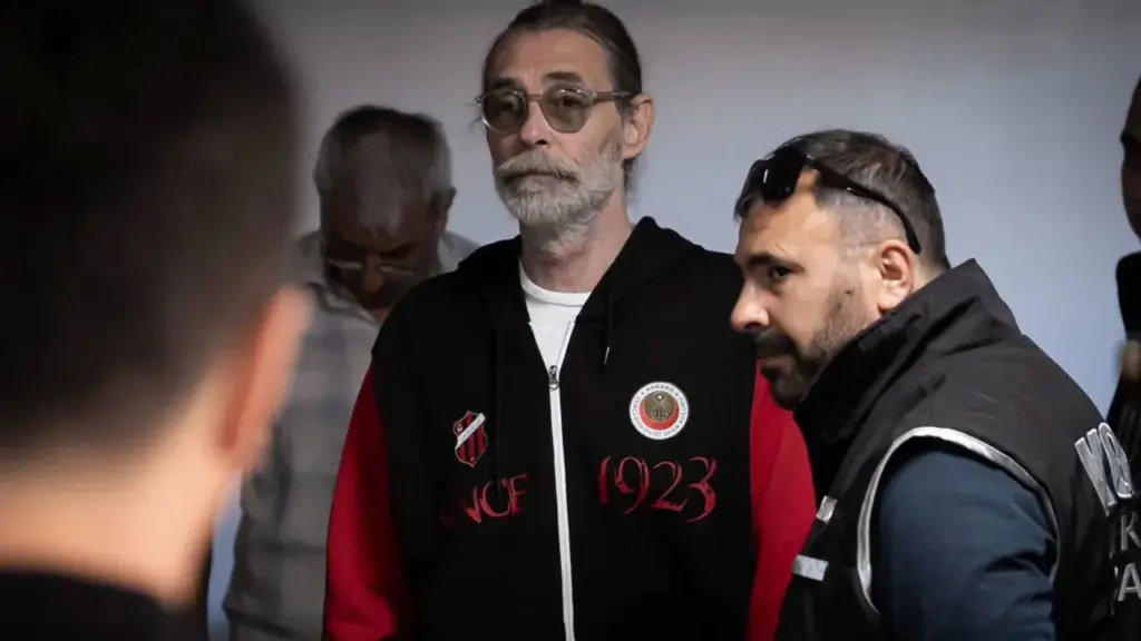 etimesgut-belediyesi-operasyonu-erdal-besikcioglu-tutuklandi-1