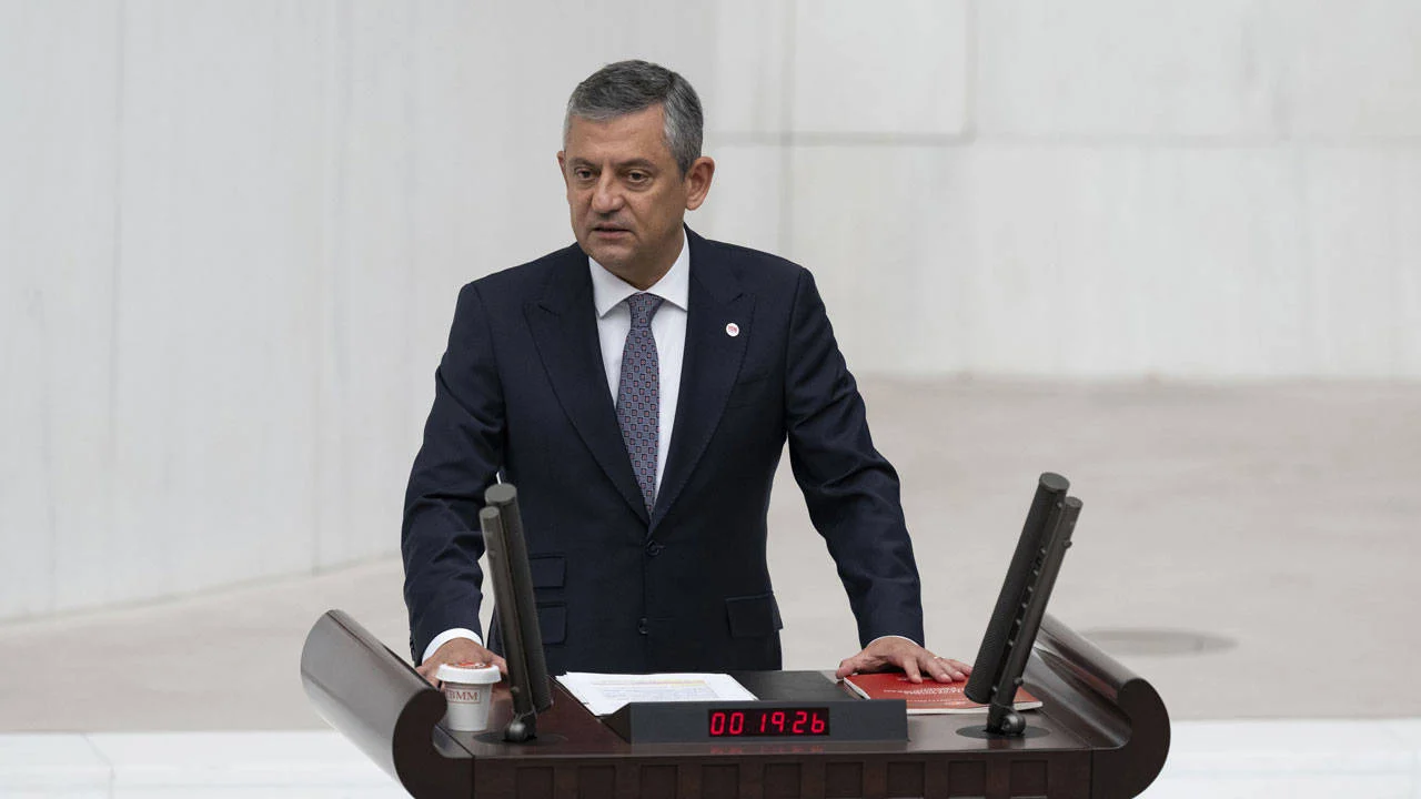 Kırmızı çizgilerini anlattı