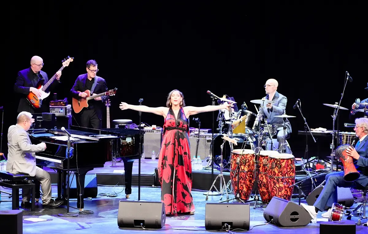 Haliç’te çok dilli bir müzik buluşması